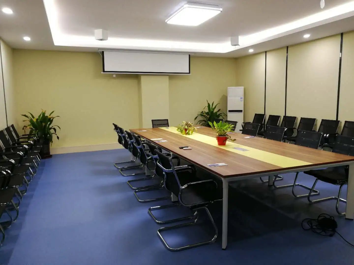 2025 New Fashion Large Screen Smart Bracelet Health Monitor Waterproof Compass Outdoor Sports Heart Rate Blood Pressure Smart - Reboot Athletic Power – Santé, Sport et Récupération à domicile